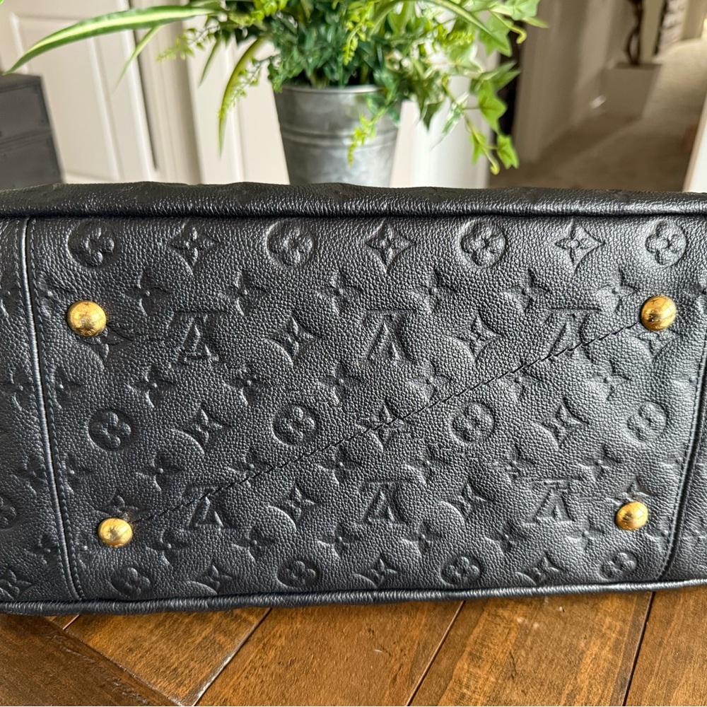 BNWT Authentic LV Empreinte Artsy MM - Black - Picture 10 of 14